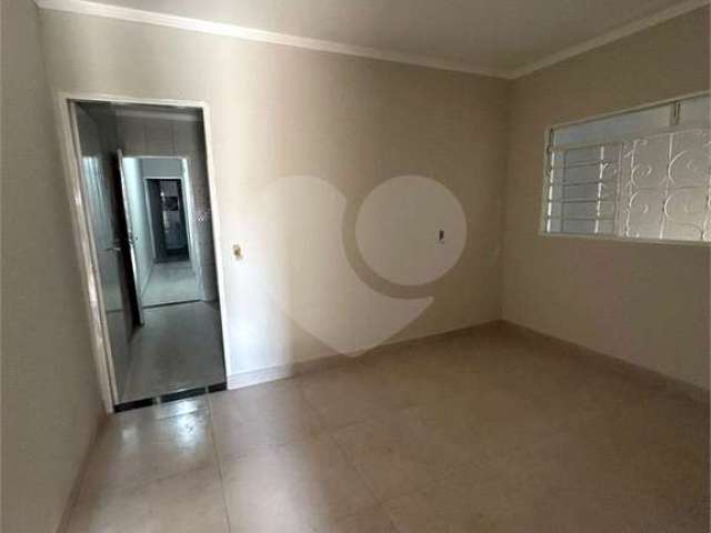 Casa com 2 quartos à venda em Jardim Flórida - SP