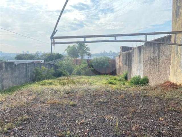 Terreno à venda em Jardim Terra Branca - SP