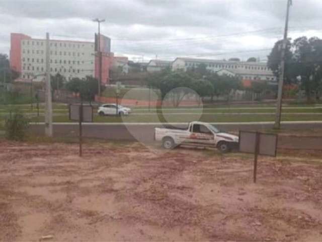 Terreno à venda em Parque Vista Alegre - SP