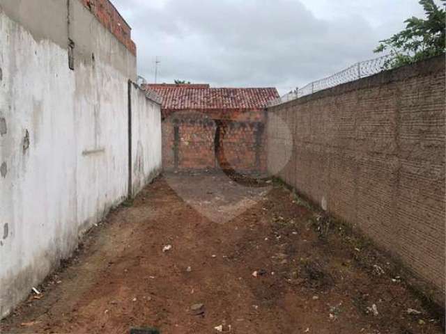 Terreno à venda em Parque Primavera - SP