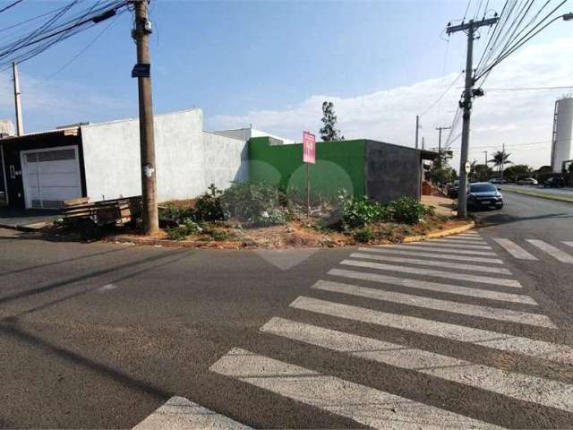 Terreno à venda em Parque Bauru - SP