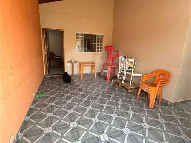 Casa com 2 quartos à venda em Conjunto Habitacional Moradas Do Buriti - SP