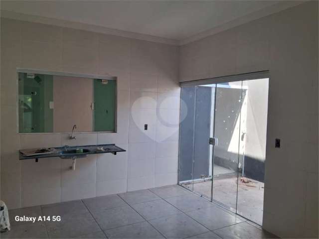 Casa com 2 quartos à venda em Parque Jaraguá - SP