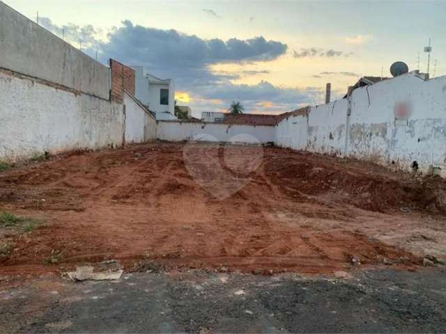 Terreno à venda em Vila Industrial - SP