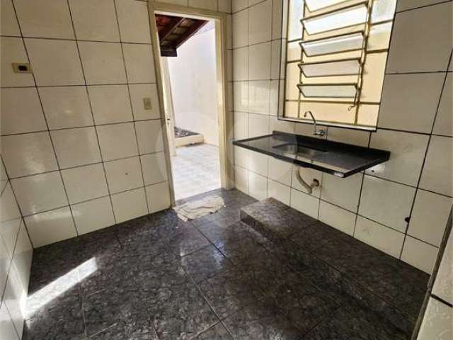 Casa com 3 quartos à venda em Vila Falcão - SP