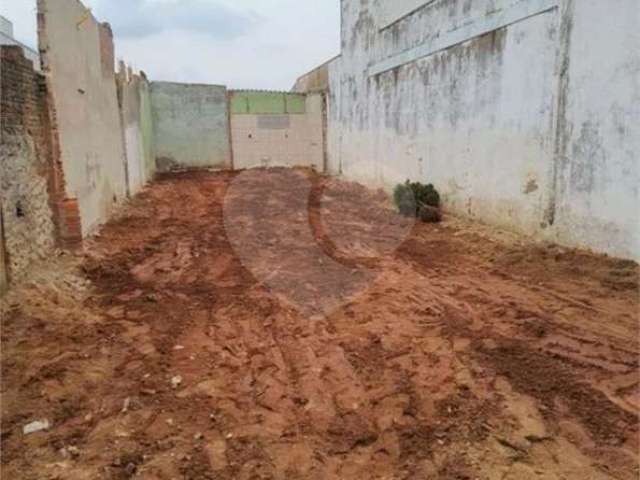 Terreno à venda em Parque Roosevelt - SP