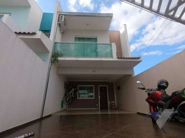 Sobrado à venda, 140 m² por R$ 595.000,00 - Parque Verde - Cascavel/PR