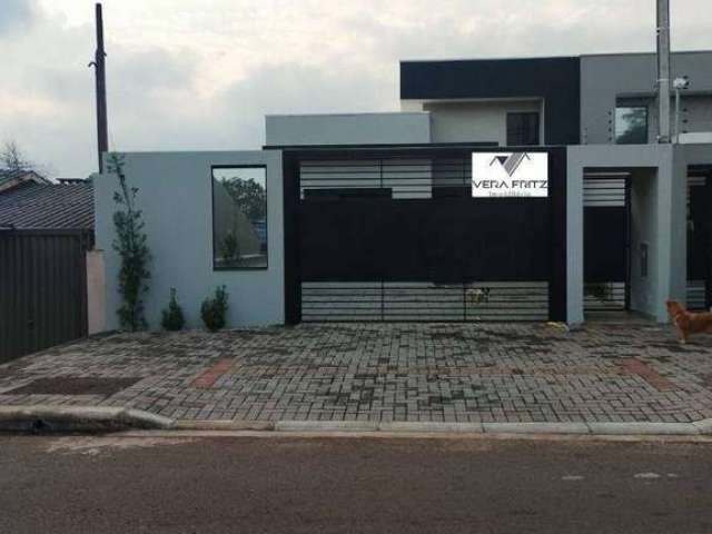 Sobrado à venda, 151 m² por R$ 750.000,00 - Universitário - Cascavel/PR