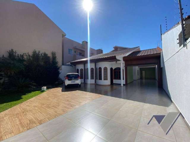 Casa com 3 dormitórios para alugar, 323 m² por R$ 7.500,00/mês - Coqueiral - Cascavel/PR