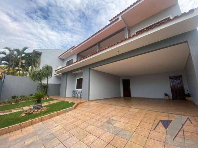 Sobrado com 4 dormitórios para alugar, 316 m² por R$ 8.700,00/mês - Tropical  - Cascavel/PR