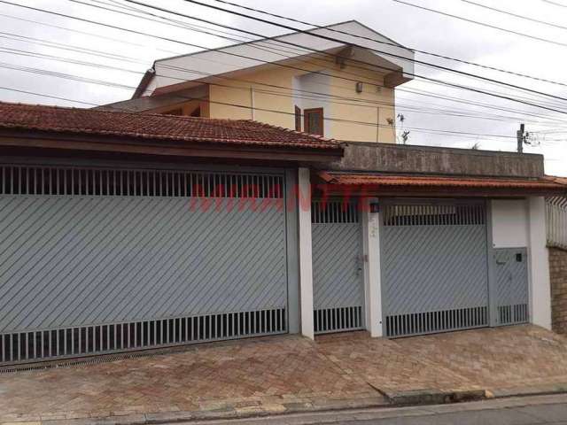 Sobrado de 300m² com 4 quartos em Jardim Guapíra