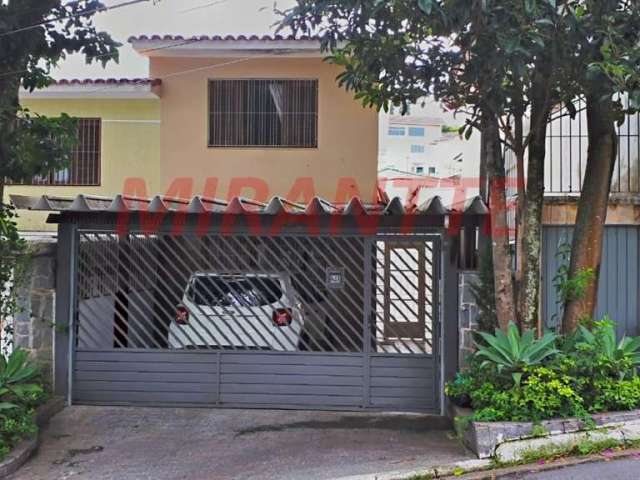 Sobrado de 132m² com 4 quartos em Jardim Bibi