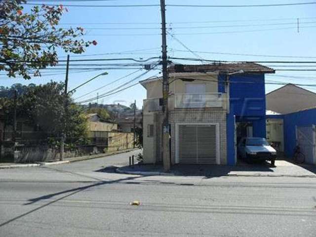 Sobrado de 114m² com 3 quartos em Vila Mazzei