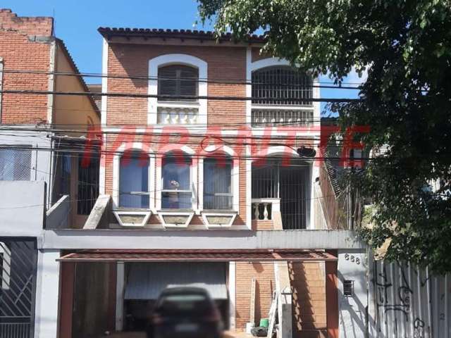 Sobrado de 155m² com 3 quartos em Vila Mazzei