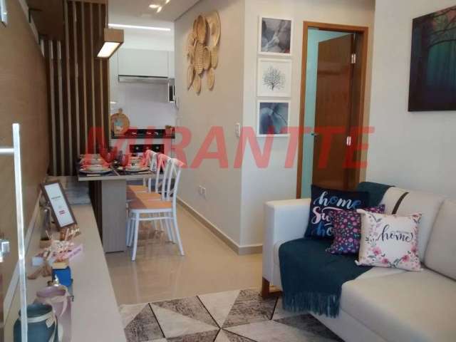 Apartamento de 42m² com 2 quartos em Vila Nivi