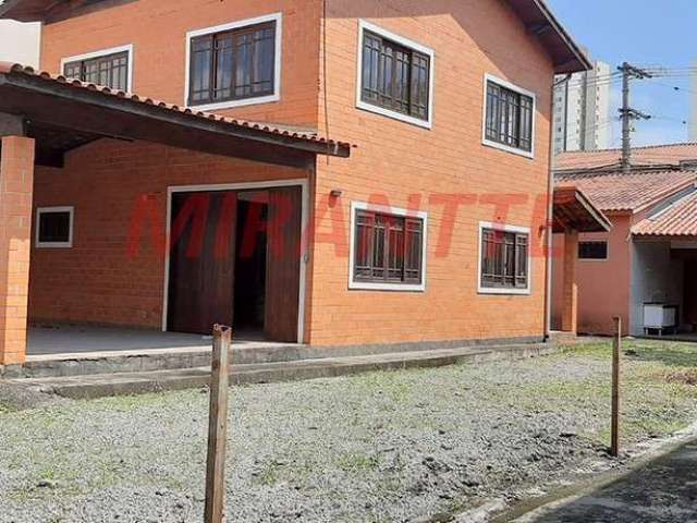 Sobrado de 270m² com 3 quartos em Limão