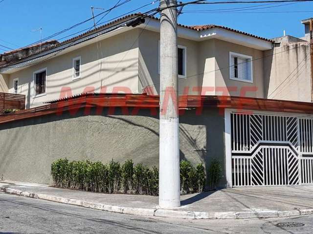 Sobrado de 82m² com 3 quartos em Vila Nova Galvão