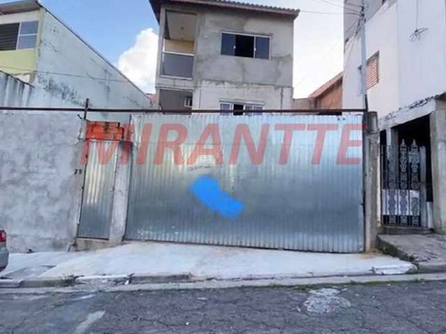 Sobrado de 180m² com 4 quartos em Picanço