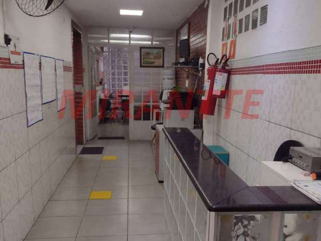 Sobrado de 296m² com 2 quartos em Água Fria