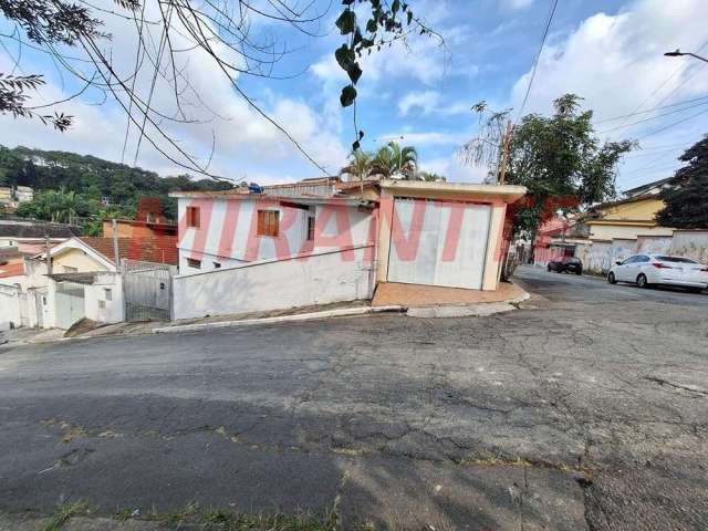 Sobrado de 200m² com 4 quartos em Horto Florestal