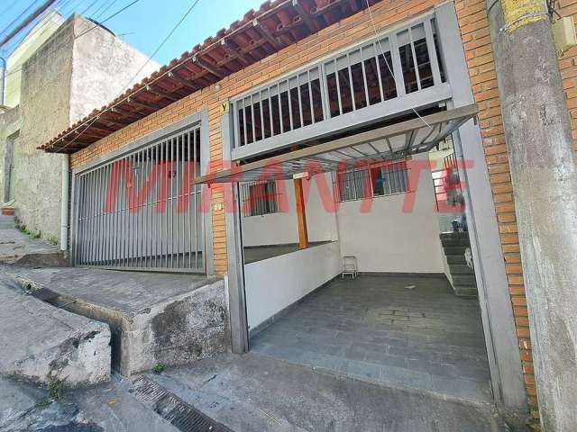 Sobrado de 216m² com 3 quartos em Água Fria