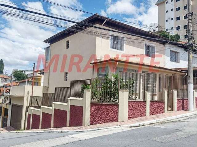 Sobrado de 246m² com 6 quartos em Vila Pauliceia