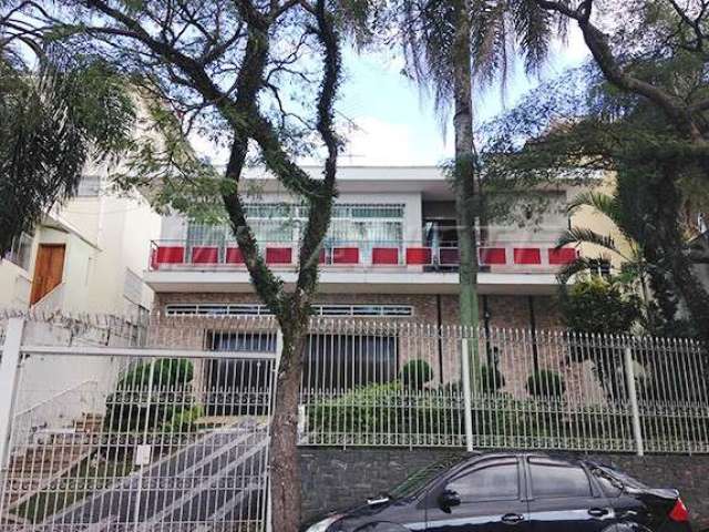 Sobrado de 290m² com 3 quartos em Jardim Kherlakian