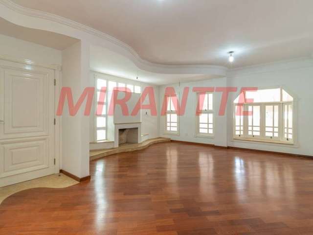 Sobrado de 296m² com 3 quartos em Santana