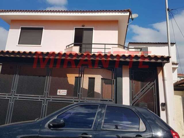 Sobrado de 180m² com 3 quartos em Santa Terezinha