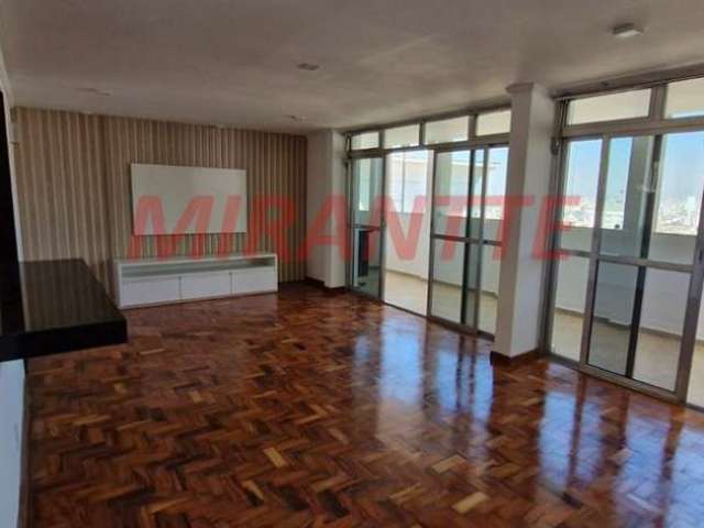 Apartamento de 207m² com 3 quartos em Água Fria