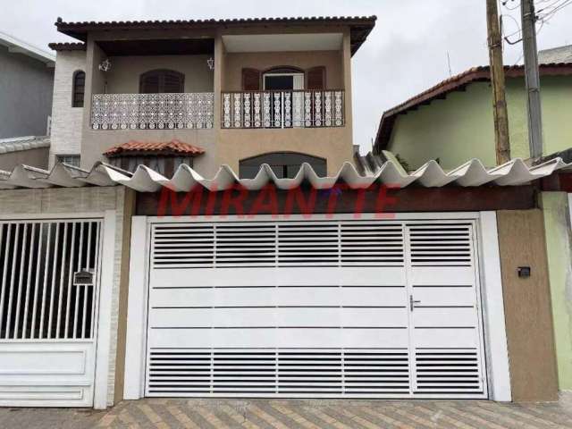 Sobrado de 159m² com 3 quartos em Picanço