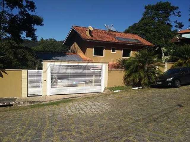 Sobrado de 350m² com 3 quartos em Serra Da Cantareira