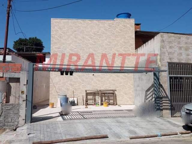 Sobrado de 80m² com 2 quartos em Vila Gustavo