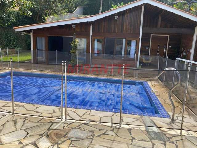 Casa terrea de 250m² com 5 quartos em Serra da Cantareira