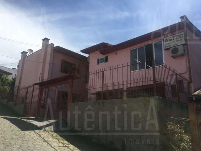 Casa com 3 quartos à venda na Rua Major Adauto Cruz, 969, Interlagos, Caxias do Sul, 296 m2 por R$ 850.000