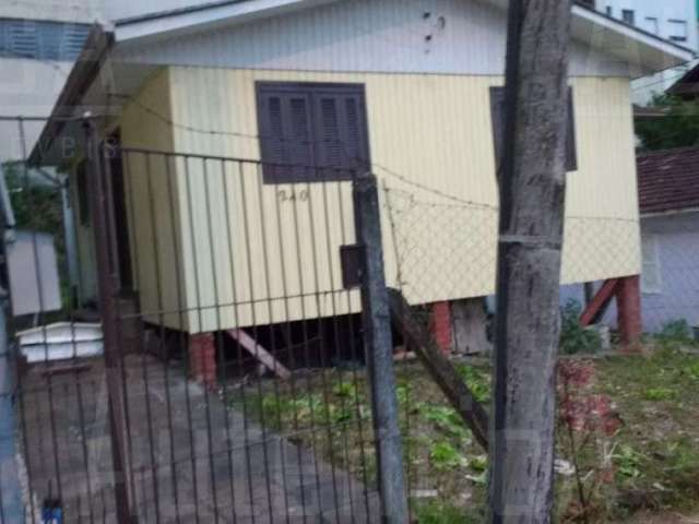 Casa com 3 quartos à venda na Rua Carlos Weber, 240, Rio Branco, Caxias do Sul, 54 m2 por R$ 270.000