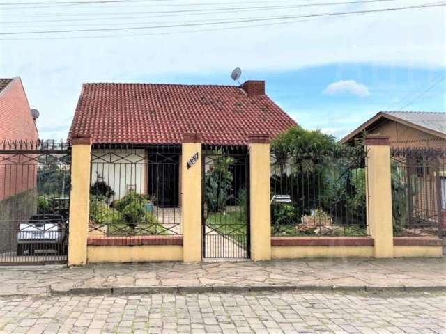 Casa com 3 quartos à venda na Rua Nilson Teobaldo Schaeffer, 697, Marechal Floriano, Caxias do Sul, 180 m2 por R$ 700.000