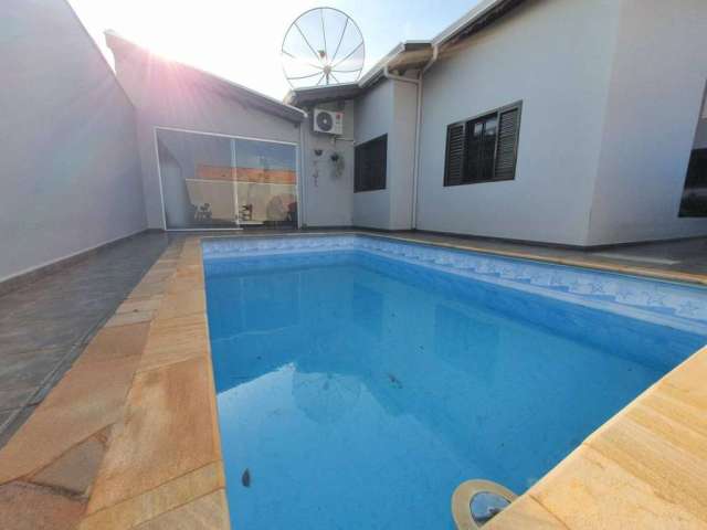 Casa com piscina no Itamaraty em Artur Nogueira - SP