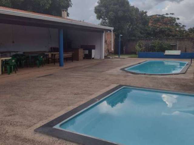 Chácara com piscina em Artur nogueira - SP