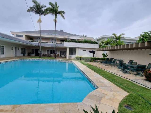 Condomínio Park Palace - Casa Duplex em Arquitetura Colonial com 5 Suítes. Barra da Tijuca/RJ.