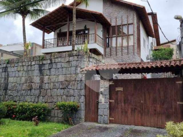 Casa com 6 dormitórios à venda, 391 m² por R$ 1.400.000,00 - Freguesia de Jacarepaguá - Rio de Janeiro/RJ