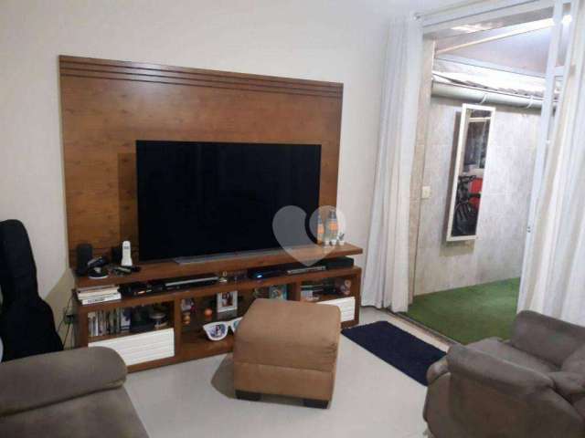 Apartamento tipo casa com sala, 2 quartos, 2 banheiros, área livre, dependências, vaga, venda, 80 m² por R$ 360.000 - Rio Comprido - Rio de Janeiro/RJ