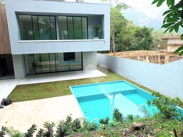 Casa contemporânea  no Itanhangá , 5 suítes,  700 m² de área construída por R$ 7.450.000 ,00