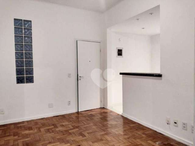 Apartamento com 2 dormitórios à venda, 61 m² por R$ 600.000,00 - Cosme Velho - Rio de Janeiro/RJ