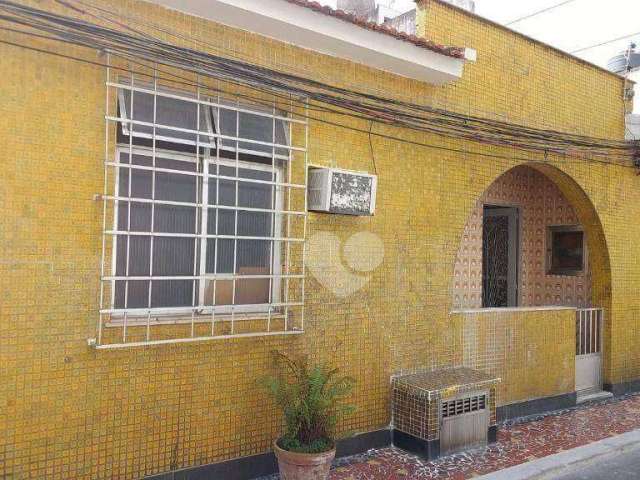 Casa com 3 dormitórios à venda, 128 m² por R$ 380.000,00 - Madureira - Rio de Janeiro/RJ