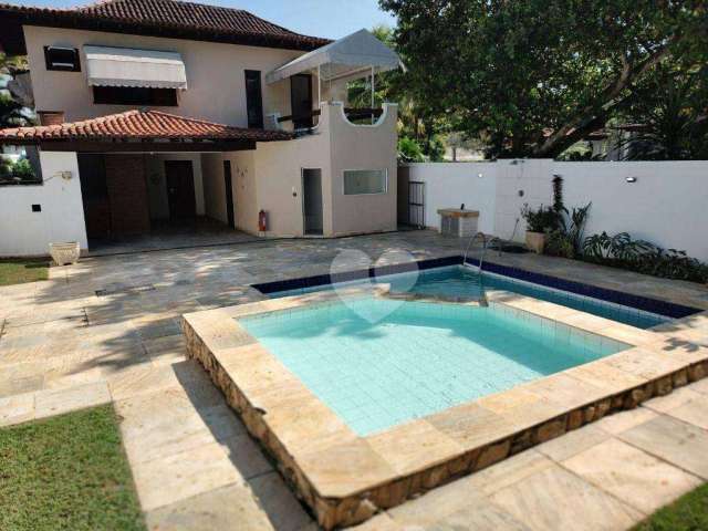 Casa com 4 dormitórios à venda, 471 m² por R$ 4.200.000,00 - Barra da Tijuca - Rio de Janeiro/RJ