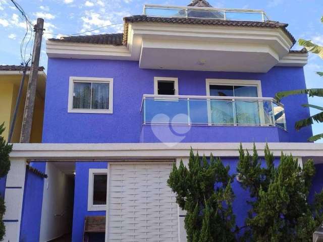 Casa com 5 quartos à venda, 247 m² por R$ 770.000 - Vargem Grande - Rio de Janeiro/RJ