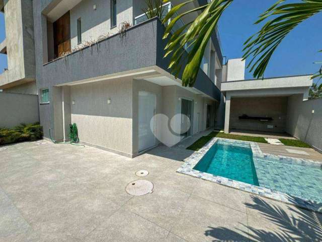 Casa Contemporânea com 4 dormitórios à venda, 247 m² por R$ 1.590.000 - Vargem Pequena