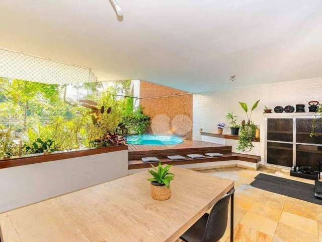 Jardim Oceânico - Apartamento amplo de 4 Quartos sendo 1 Suíte, ampla varanda com piscina, próximo ao Posto 3 e Praça do Ó. Barra da Tijuca/RJ.