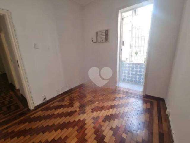 Apartamento com 2 dormitórios à venda, 47 m² por R$ 1.300.000,00 - Leblon - Rio de Janeiro/RJ